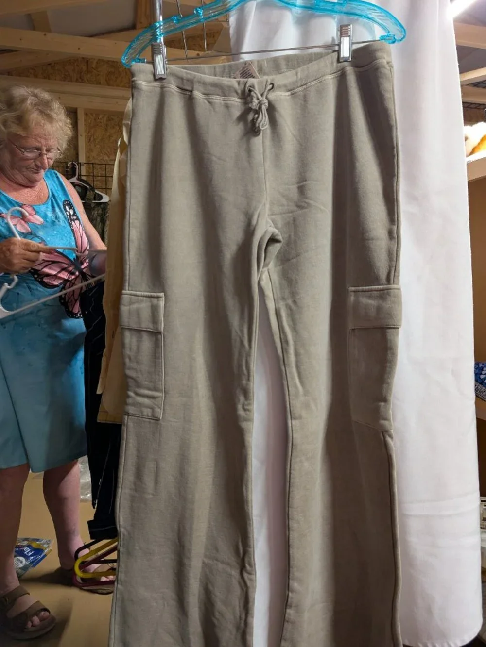 Old Navy Cargo Pants Small Beige Cotton Blend